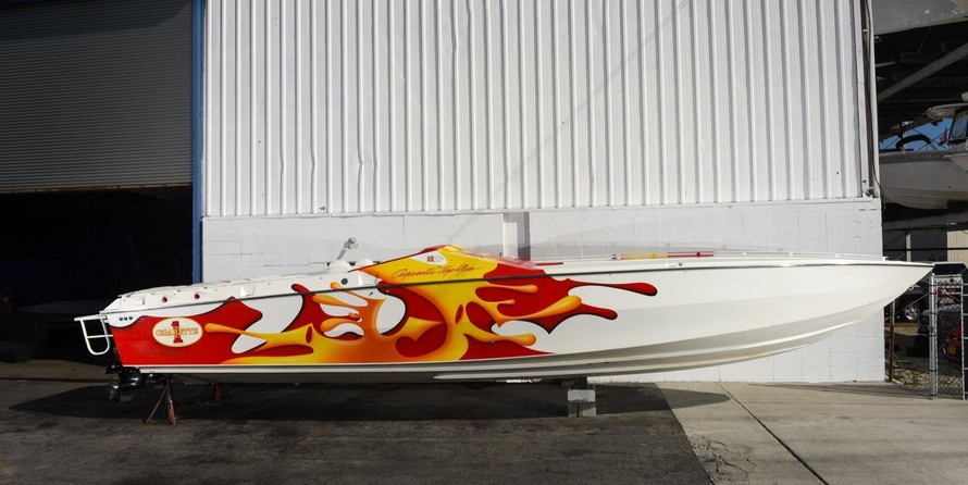 Cigarette 38 Top Gun