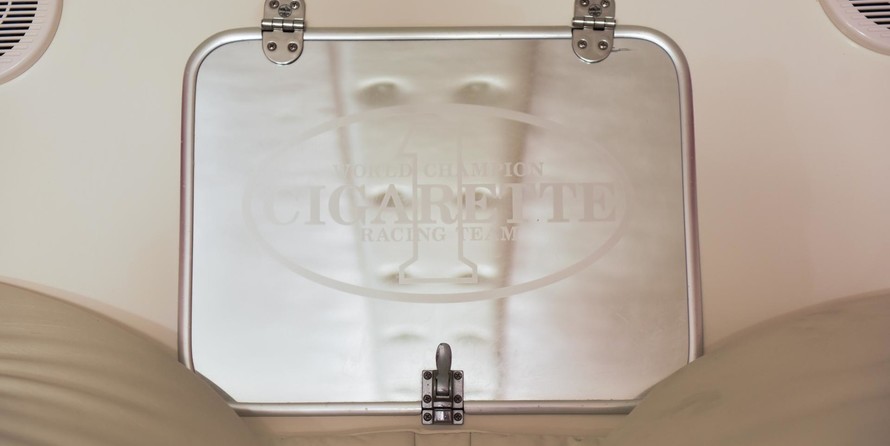 Cigarette 38 Top Gun