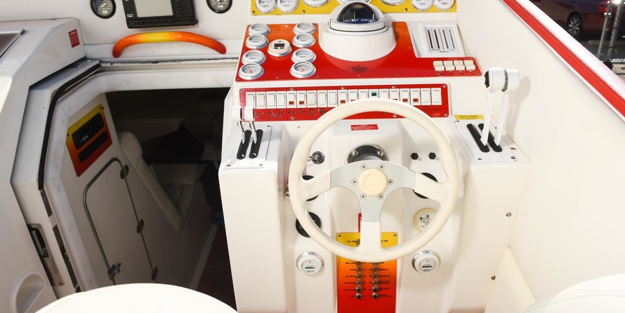 Cigarette 38 Top Gun