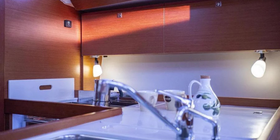 Dufour 360 GL - 3 cab.