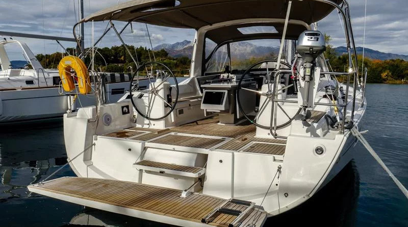 Beneteau Oceanis 323