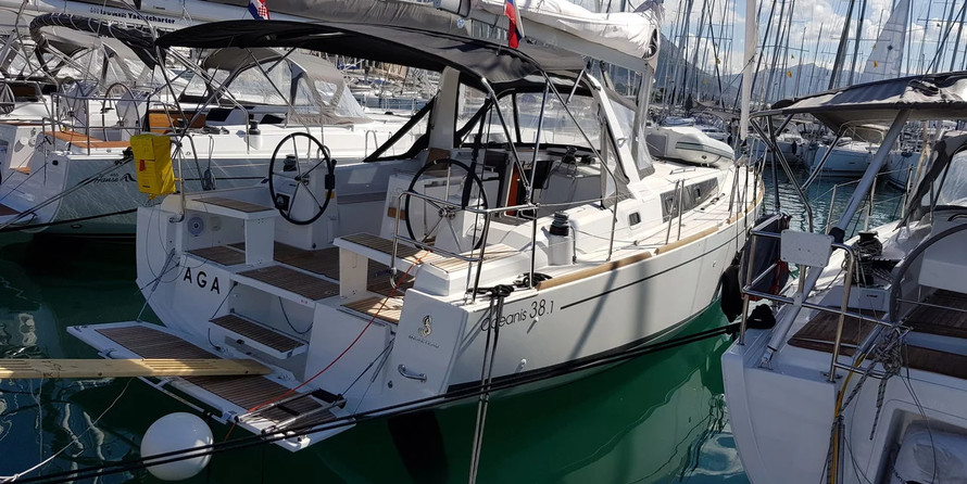 Beneteau Oceanis 38.1