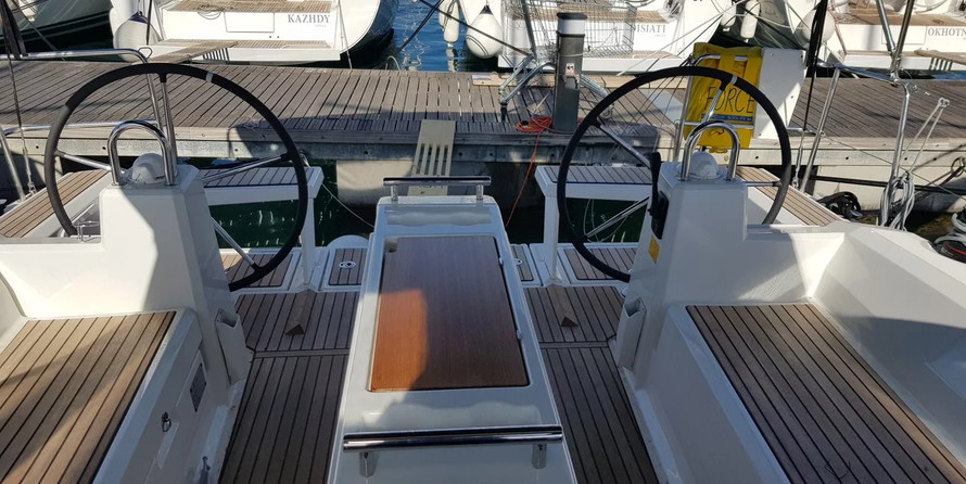 Beneteau Oceanis 38.1