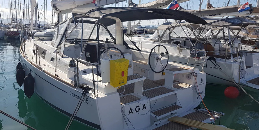 Beneteau Oceanis 38.1