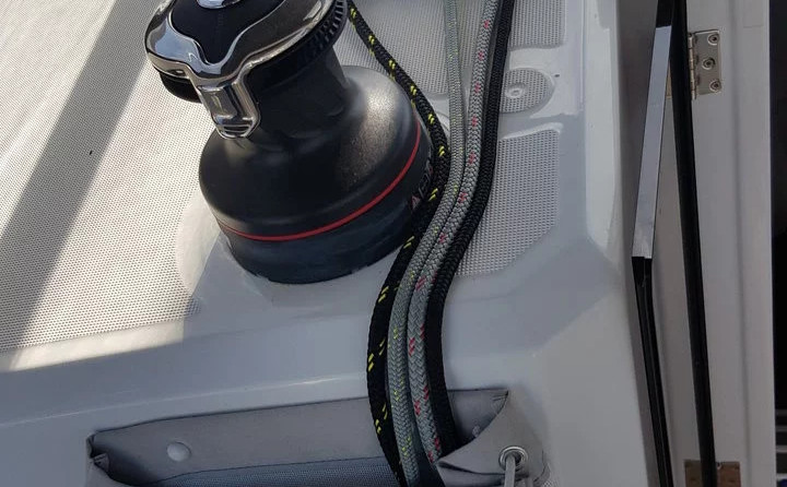 Beneteau Oceanis 38.1