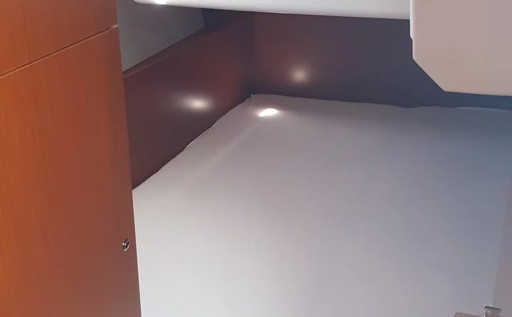 Beneteau Oceanis 38.1