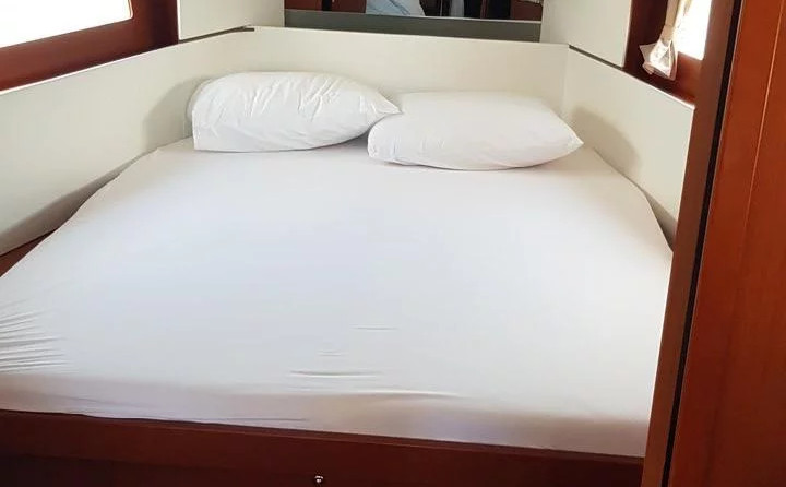 Beneteau Oceanis 38.1