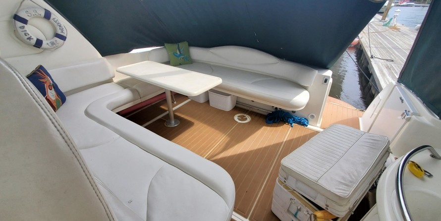 Sea Ray 410 Sundancer