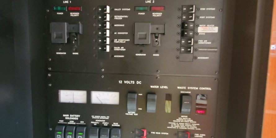 Sea Ray 410 Sundancer