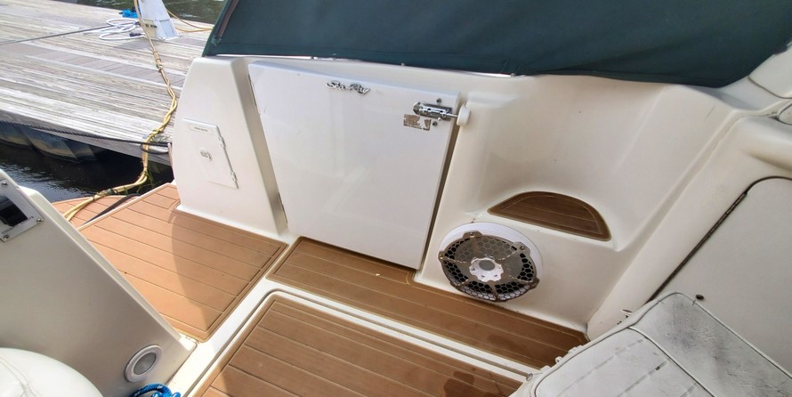 Sea Ray 410 Sundancer