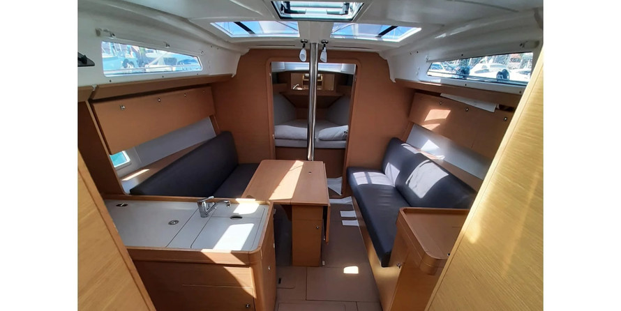 Dufour 360 Grand Large