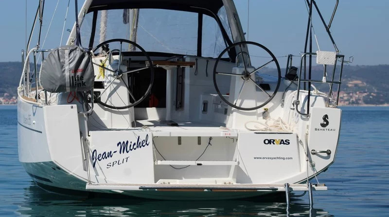 Beneteau Oceanis 35