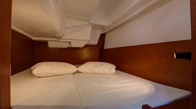 Beneteau Oceanis 35