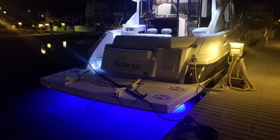 Cruisers Yachts 45 Cantius