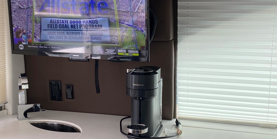 Cruisers Yachts 45 Cantius