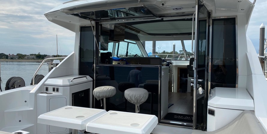 Cruisers Yachts 45 Cantius