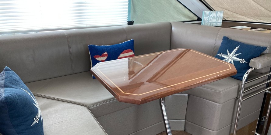 Cruisers Yachts 45 Cantius