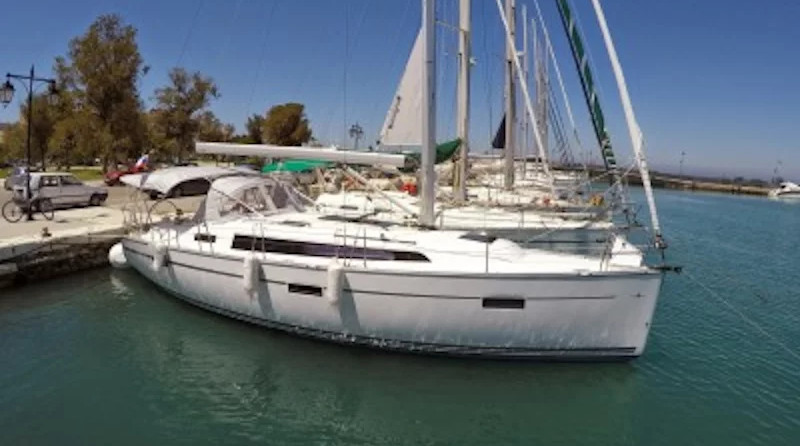 Bavaria 37