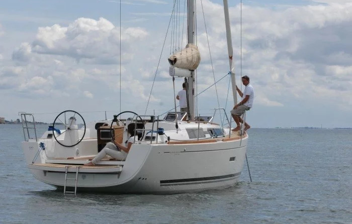 Dufour 335 GL