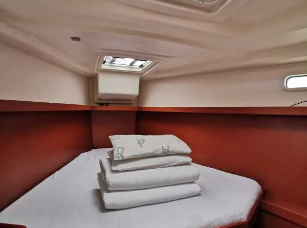 Hanse 415