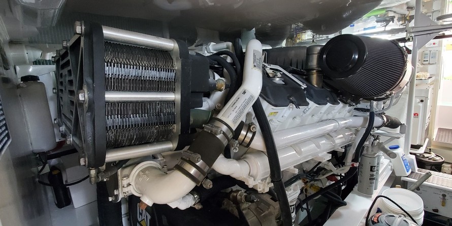 Viking 61 Convertible