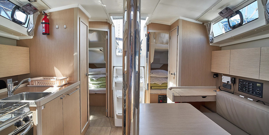 Beneteau Oceanis 38.1