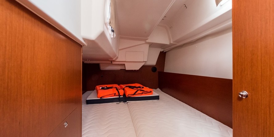 Beneteau Oceanis 35.1