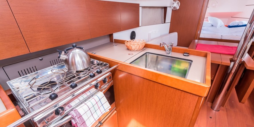 Beneteau Oceanis 35.1