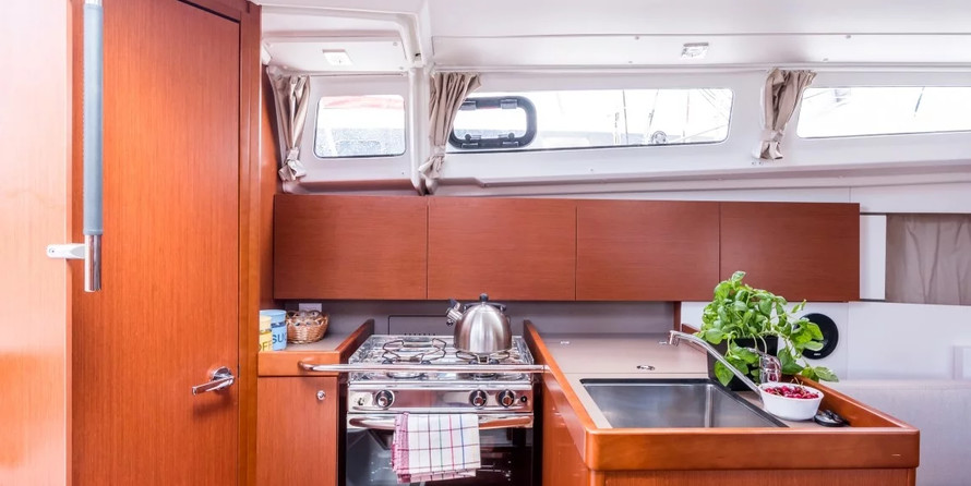 Beneteau Oceanis 35.1