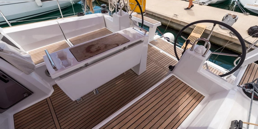 Beneteau Oceanis 35.1