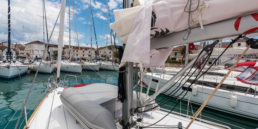 Beneteau Oceanis 35.1