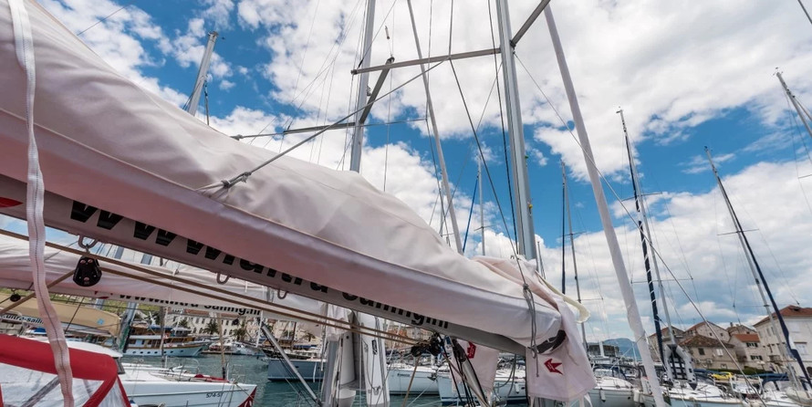 Beneteau Oceanis 35.1