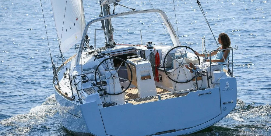 Oceanis 35