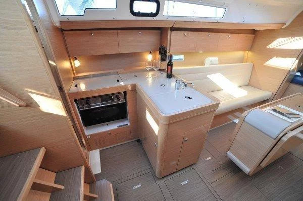 Dufour 350 Grand Large