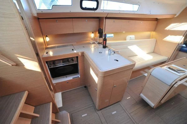 Dufour 350 Grand Large