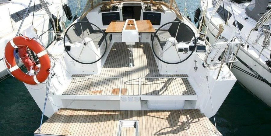 Dufour 382 GL
