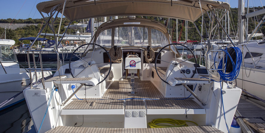 Dufour 382 GL