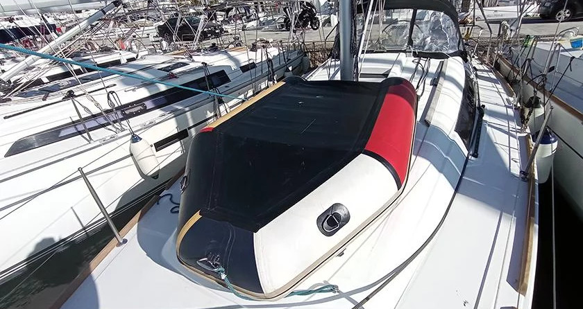 Beneteau Oceanis 37