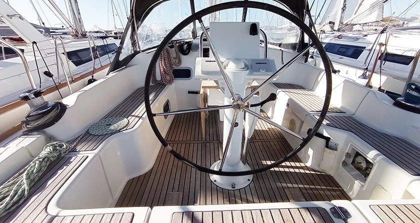 Beneteau Oceanis 37