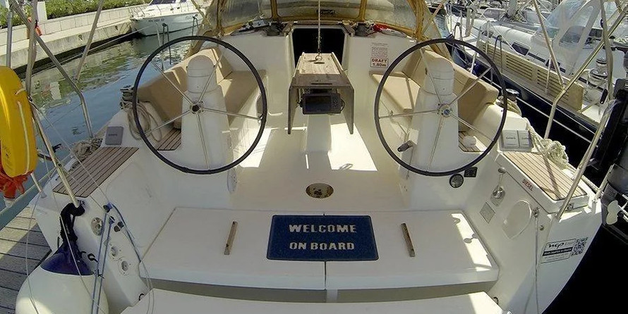 Dufour 335 GL