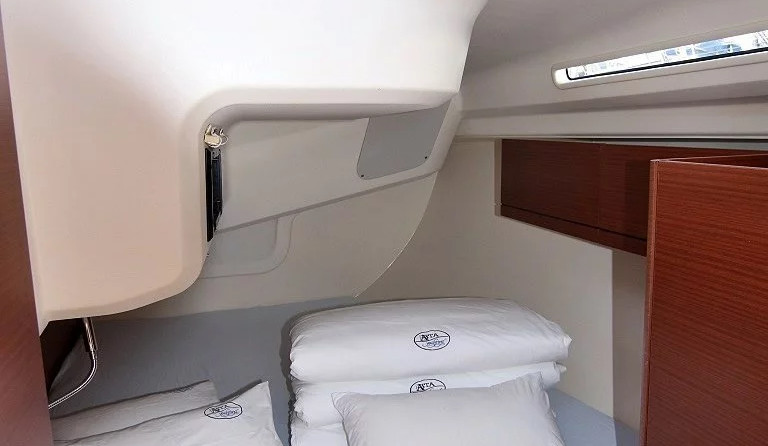 Hanse 418