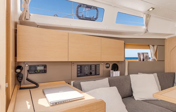 Beneteau Oceanis 35.1
