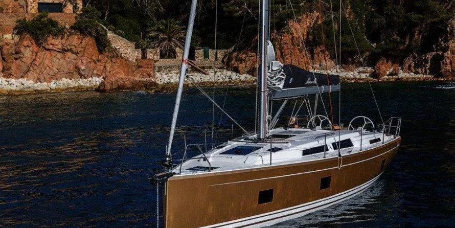 Hanse 418