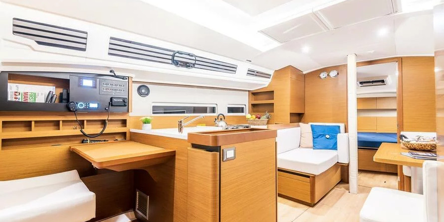 Jeanneau Sun Odyssey 410