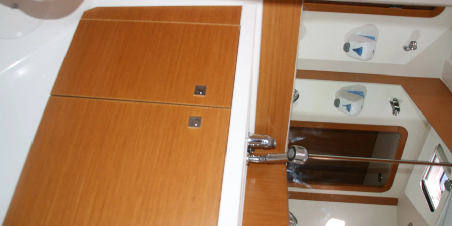 Jeanneau 53