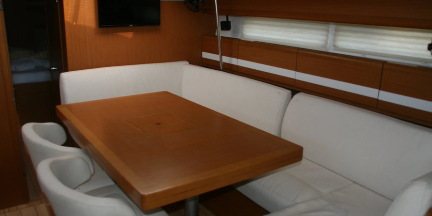 Jeanneau 53