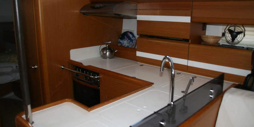 Jeanneau 53