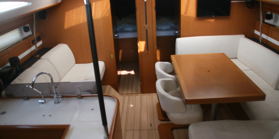 Jeanneau 53
