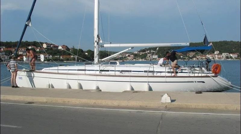 Bavaria 49