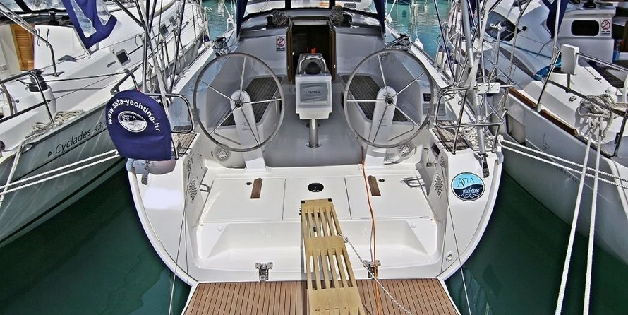 BAVARIA C 41 BT